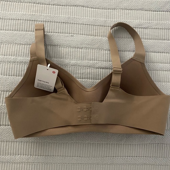 Brand new Lululemon Hold True bra - Picture 3 of 3